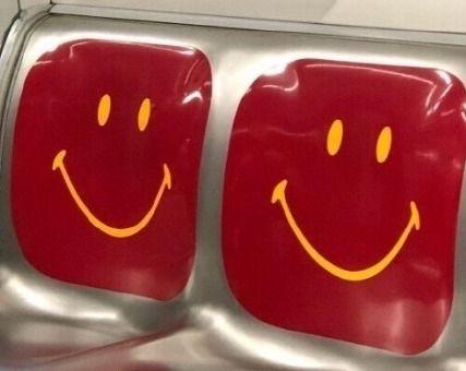 吃瓜听歌文案搞笑