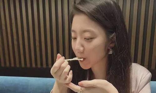 吃瓜圆脸张富婆,揭秘娱乐圈的奢华生活与神秘面纱